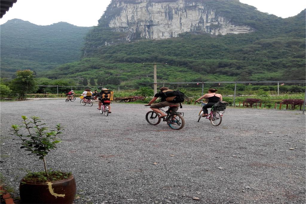 Отель Yangshuo Peaceful Valley Retreat Экстерьер фото